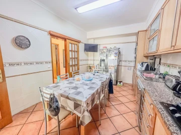 Moradia T4 para Venda em Loule (São Clemente)