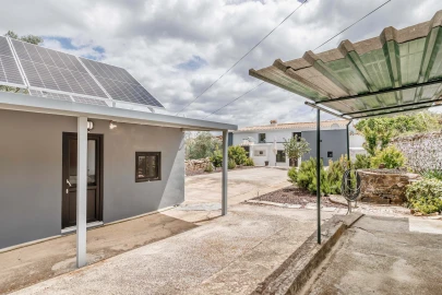 Moradia T2 para Venda em Loule (São Clemente)