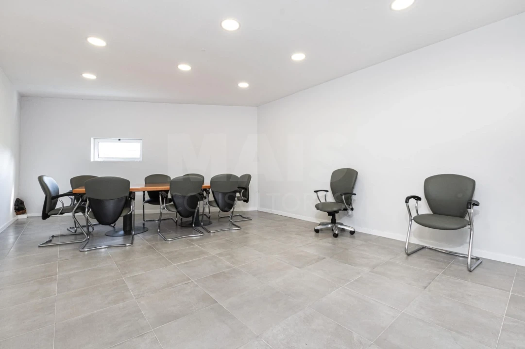 Loja para Venda em Loures Foto 9