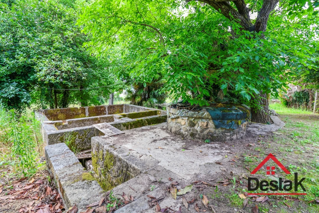 Moradia T0 para Venda em Rio de Moinhos Foto 47