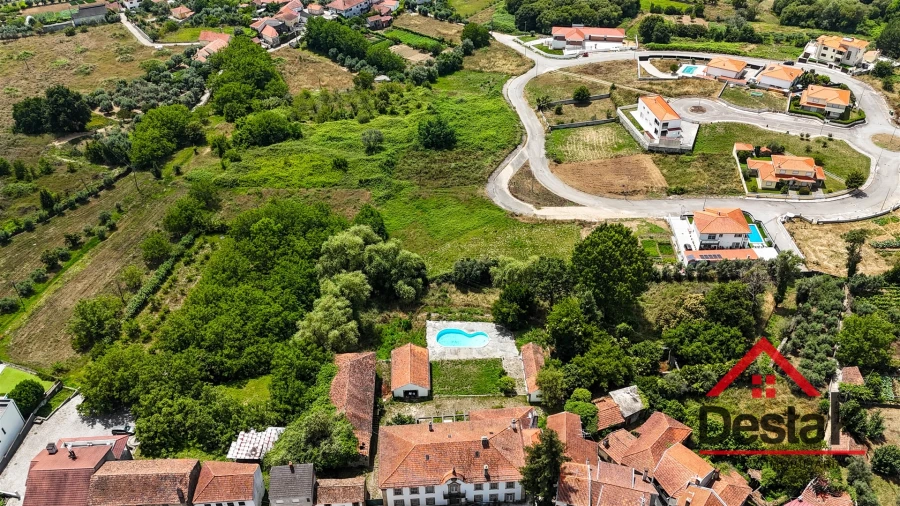 Moradia T0 para Venda em Rio de Moinhos Foto 51