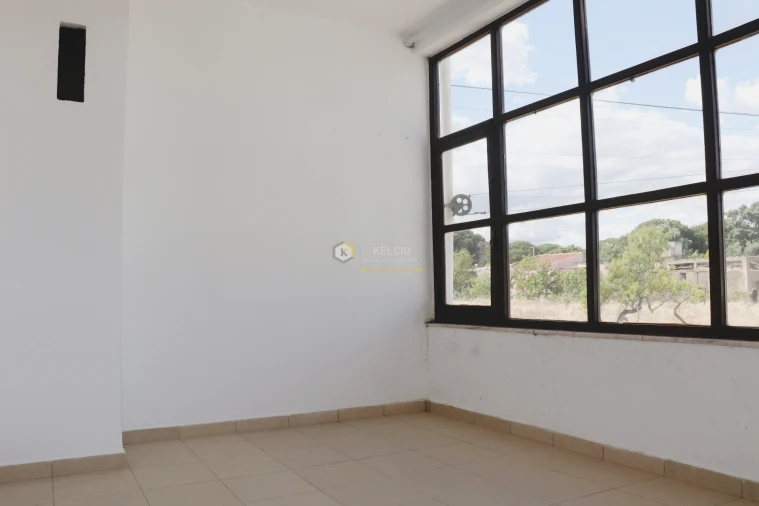 Moradia T4 para Venda em Quarteira Foto 27