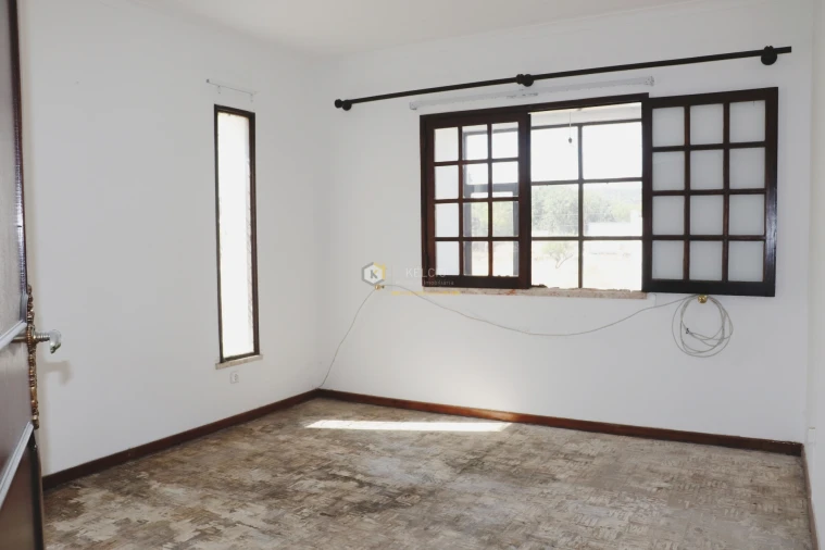 Moradia T4 para Venda em Quarteira Foto 25