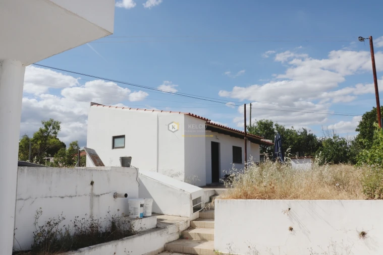 Moradia T4 para Venda em Quarteira Foto 37