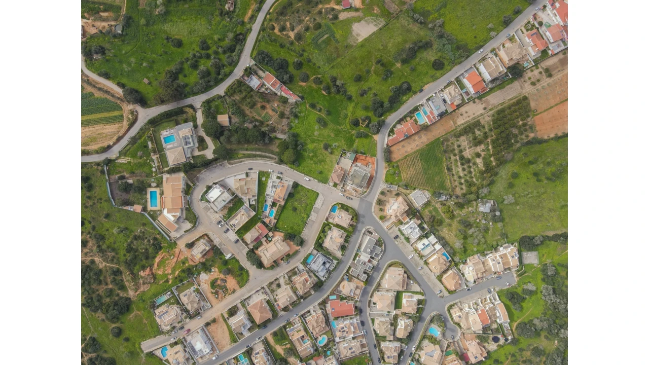 Terreno para Venda em Alvor Foto 6