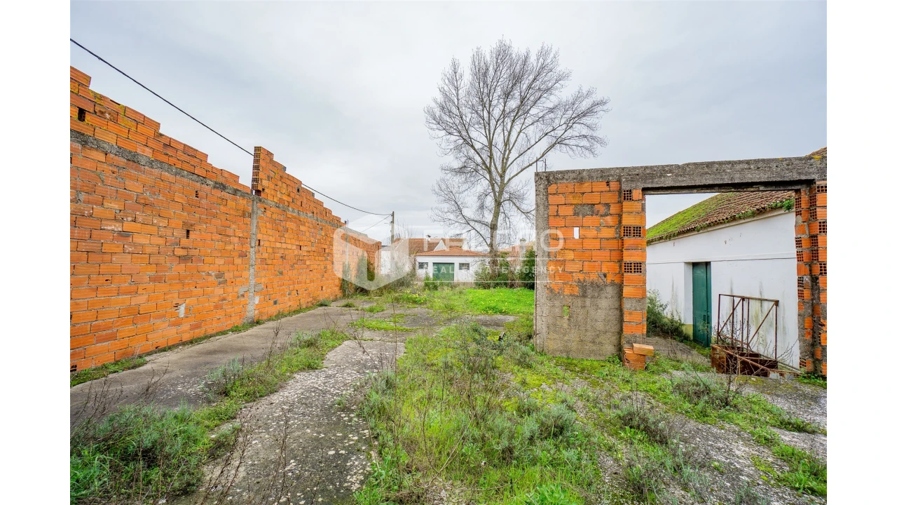 Armazém para Venda em Malhou, Louriceira e Espinheiro Foto 20