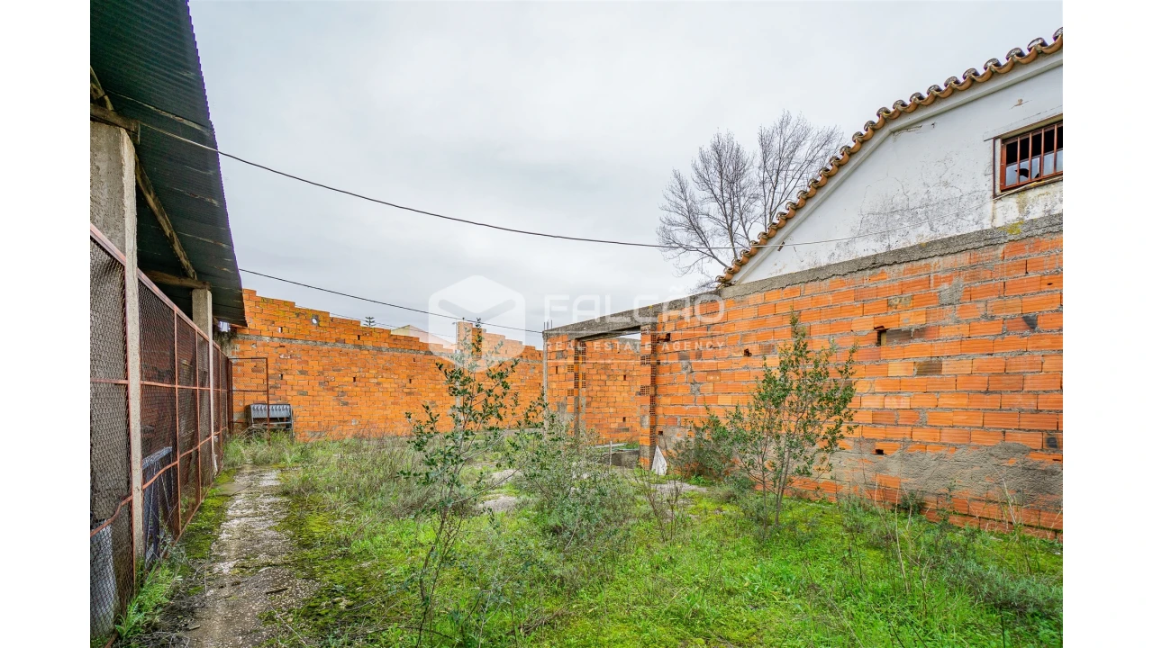 Armazém para Venda em Malhou, Louriceira e Espinheiro Foto 19