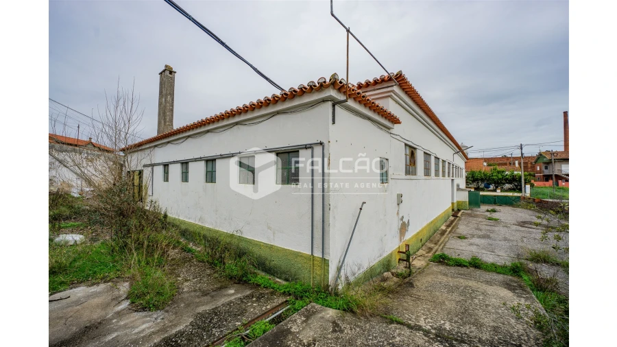 Armazém para Venda em Malhou, Louriceira e Espinheiro Foto 7