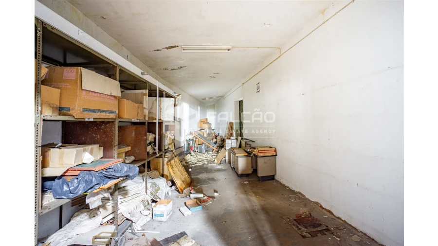 Armazém para Venda em Malhou, Louriceira e Espinheiro Foto 25