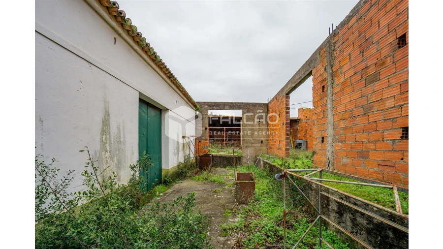 Armazém para Venda em Malhou, Louriceira e Espinheiro Foto 15