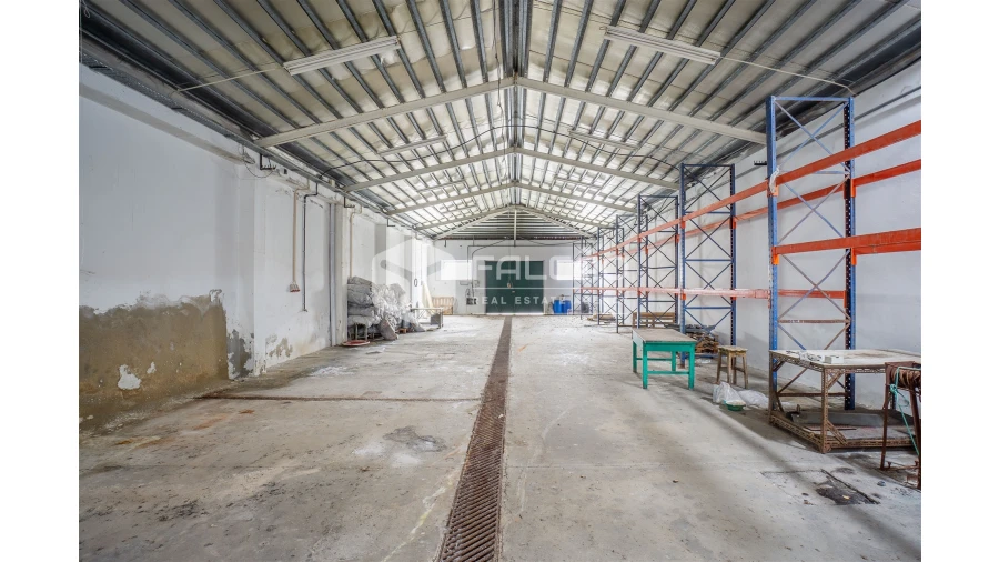 Armazém para Venda em Malhou, Louriceira e Espinheiro Foto 37