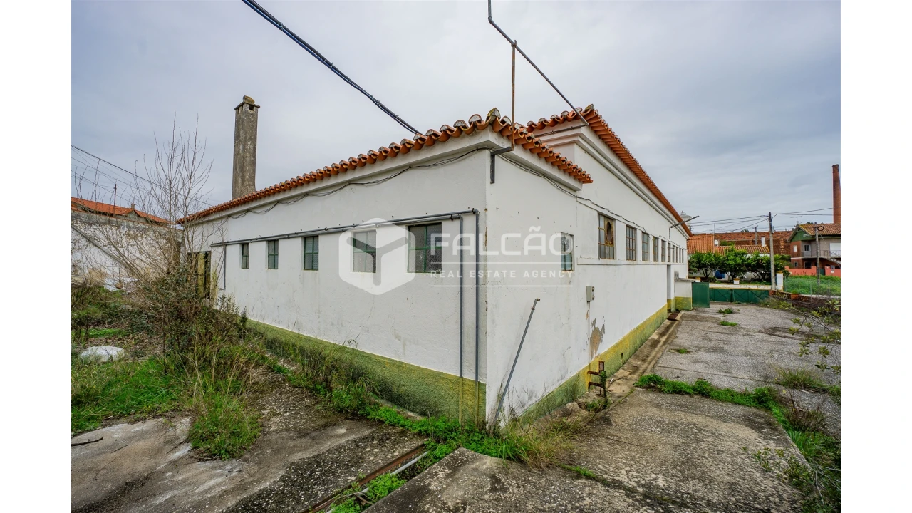 Armazém para Venda em Malhou, Louriceira e Espinheiro Foto 7
