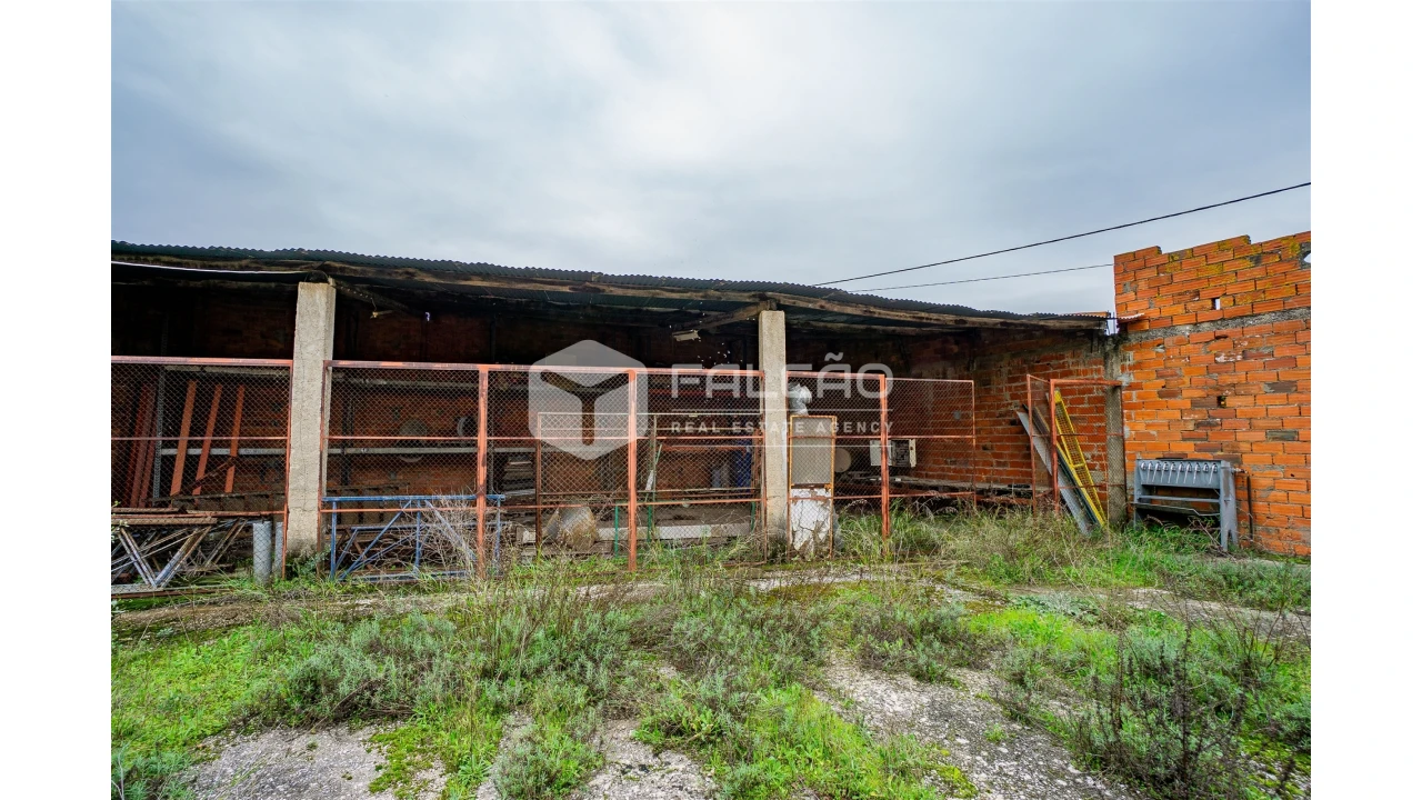 Armazém para Venda em Malhou, Louriceira e Espinheiro Foto 17
