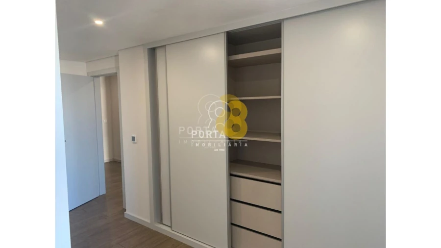 Apartamento T3 para Venda em Cedofeita, Santo Ildefonso, Sé, Miragaia, São Nicolau e Vitória Foto 21