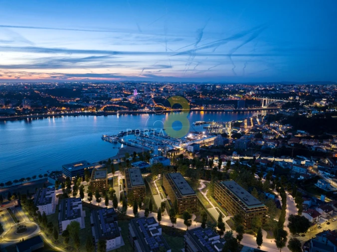 Apartamento T4 para Venda em Santa Marinha e São Pedro da Afurada Foto 15