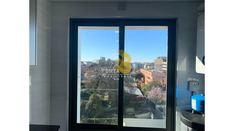 Apartamento T3 para Venda em Cedofeita, Santo Ildefonso, Sé, Miragaia, São Nicolau e Vitória Foto 21