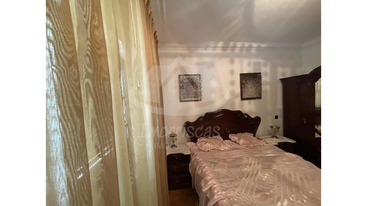 Moradia T4 para Venda em Vialonga Foto 14