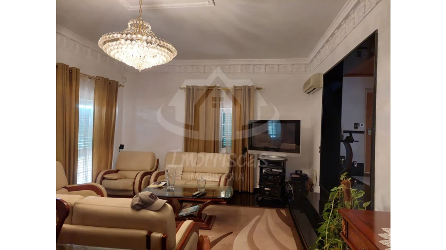 Moradia T4 para Venda em Vialonga Foto 7