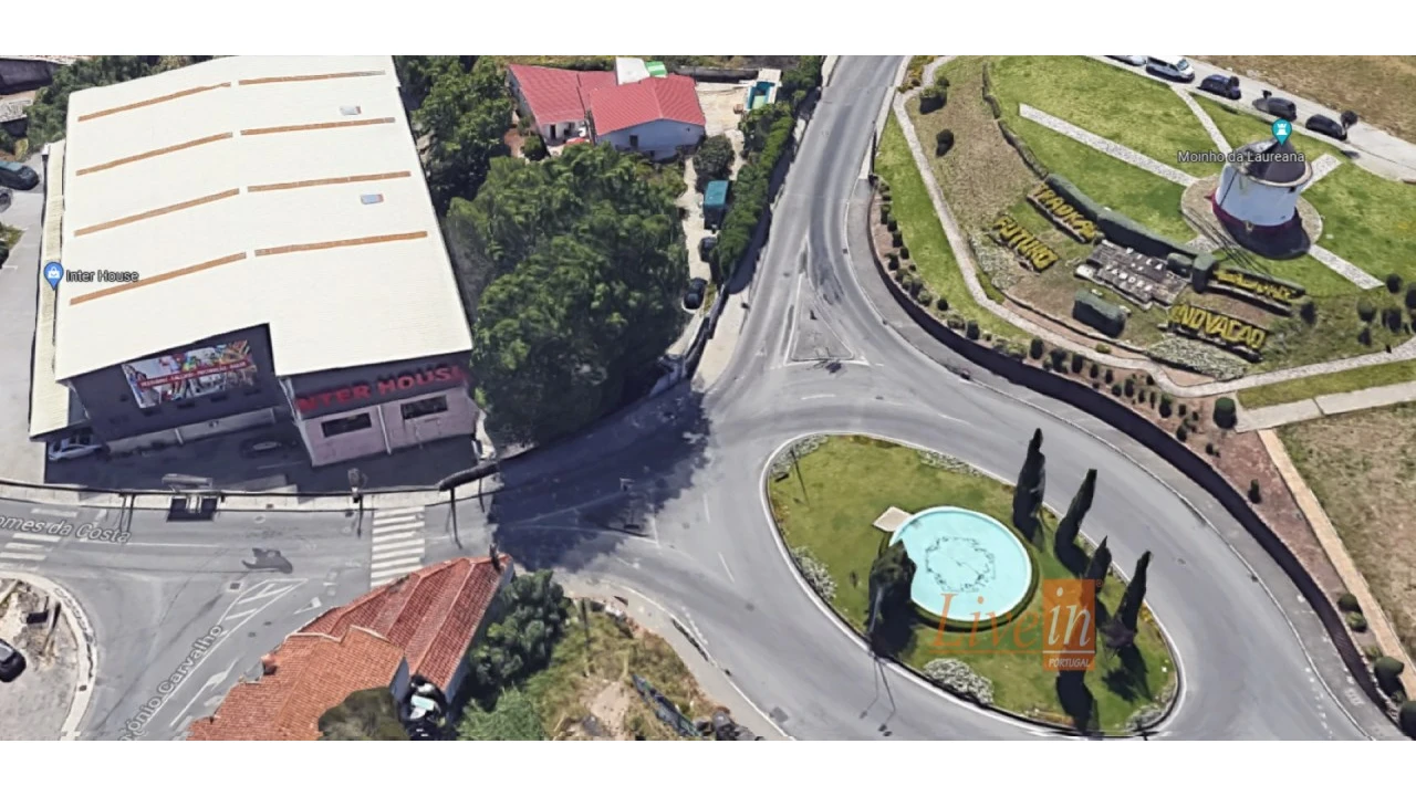 Loja para Venda em Pontinha e Famões Foto 2