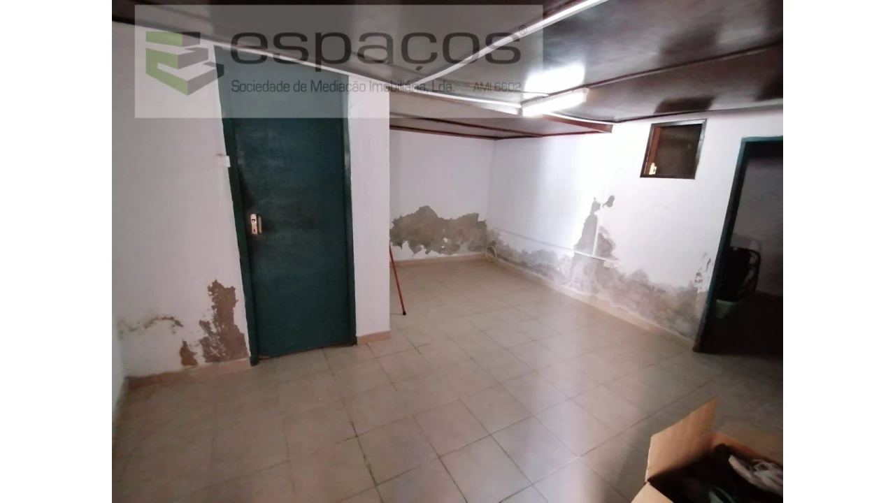 Moradia T2 para Venda em Freixial e Juncal do Campo Foto 9