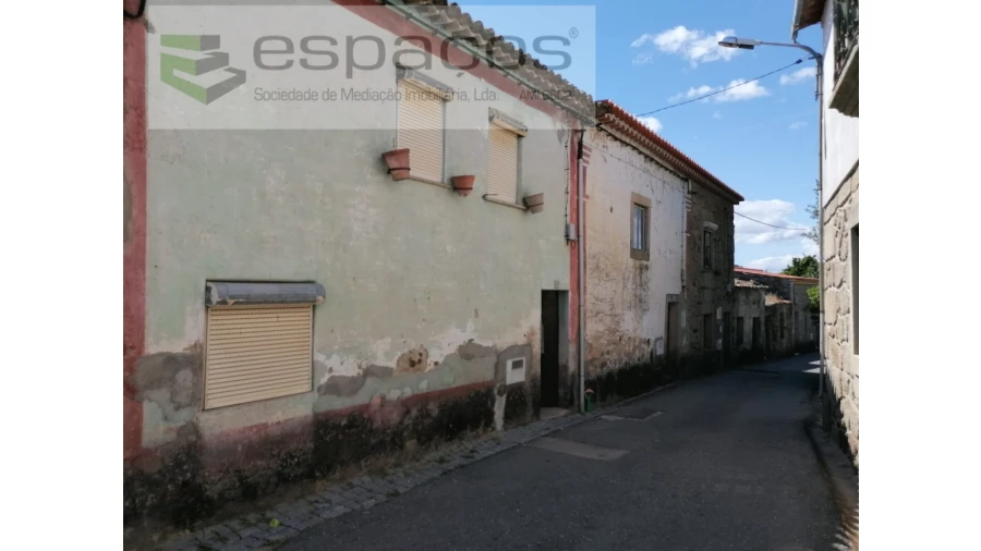 Moradia T2 para Venda em Freixial e Juncal do Campo Foto 2