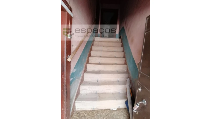 Moradia T2 para Venda em Freixial e Juncal do Campo Foto 6