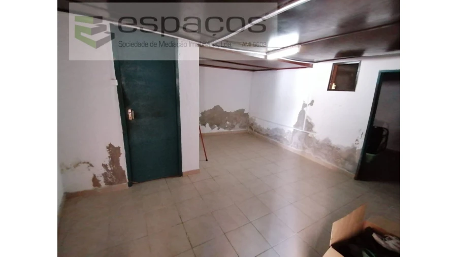 Moradia T2 para Venda em Freixial e Juncal do Campo Foto 9