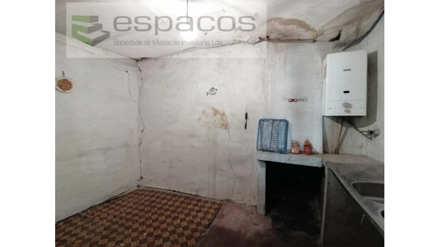 Moradia T2 para Venda em Freixial e Juncal do Campo Foto 10