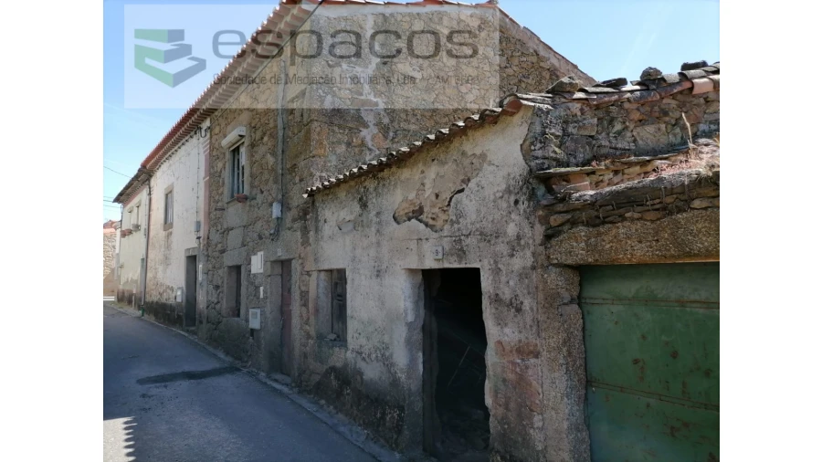 Moradia T2 para Venda em Freixial e Juncal do Campo Foto 12