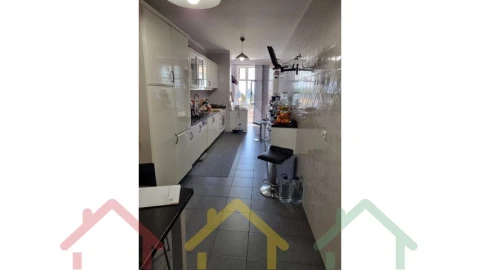 Apartamento T3 para Venda em Madalena