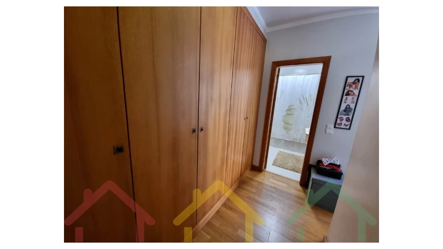 Apartamento T3 para Venda em Madalena Foto 12