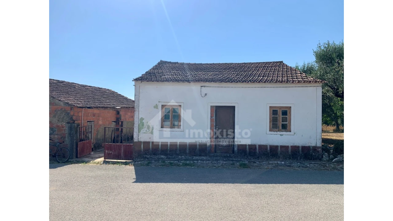 Moradia T4 para Venda em Alvorge Foto 1