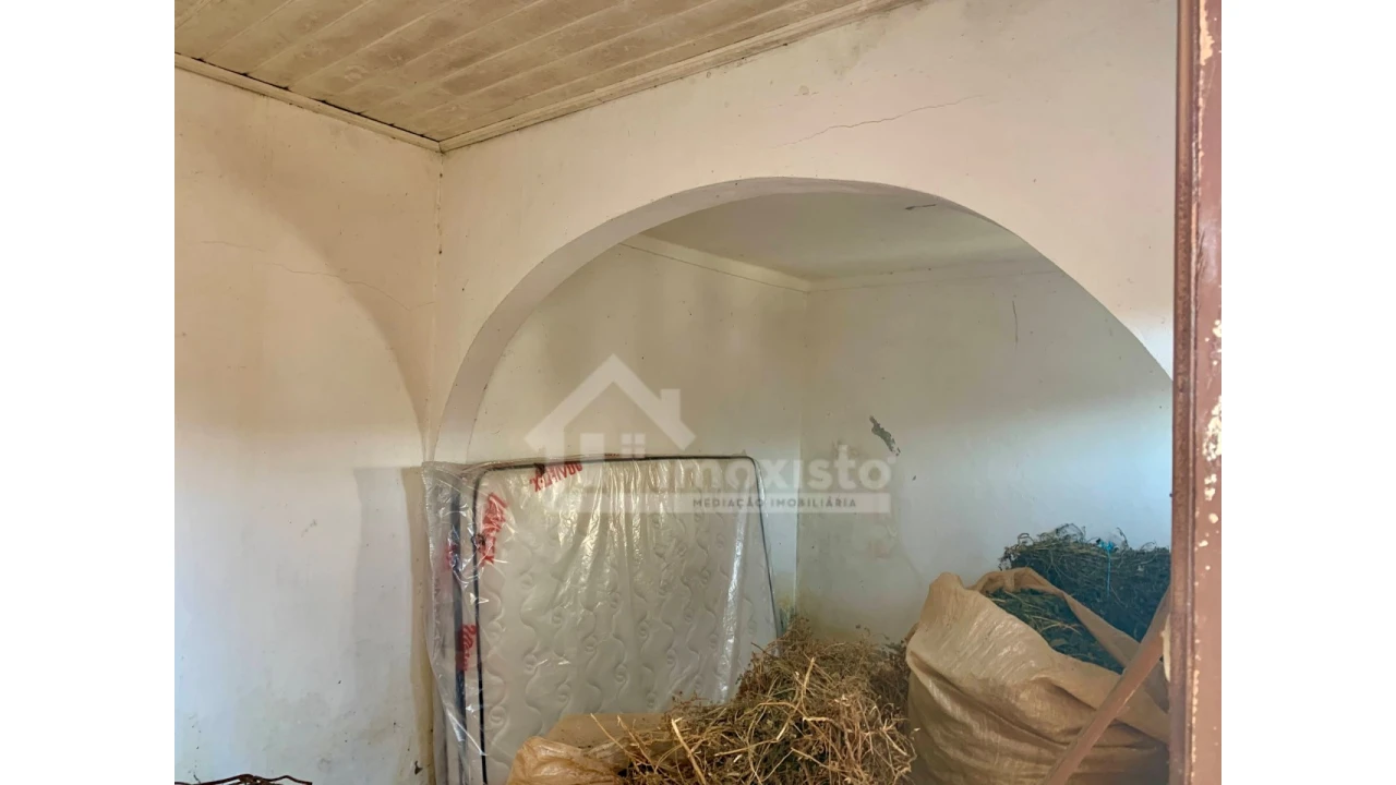 Moradia T4 para Venda em Alvorge Foto 3