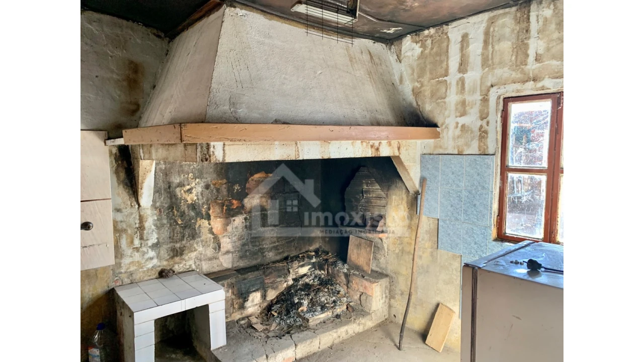 Moradia T4 para Venda em Alvorge Foto 7