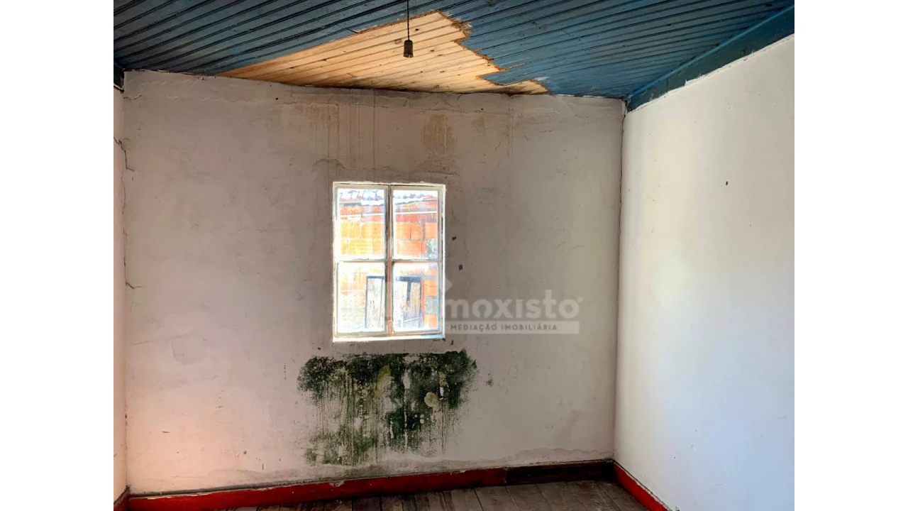 Moradia T4 para Venda em Alvorge Foto 9