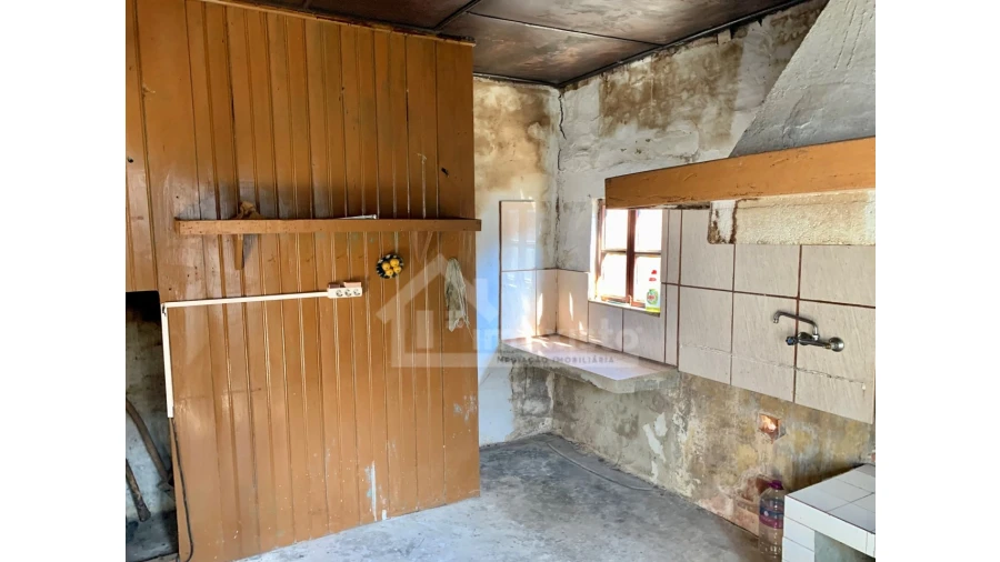 Moradia T4 para Venda em Alvorge Foto 8