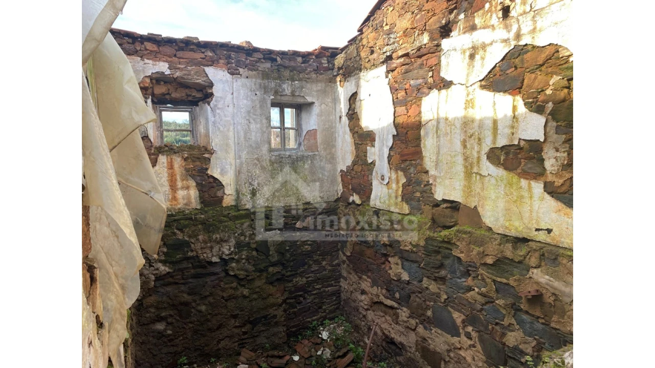 Moradia T2 para Venda em Graça Foto 7