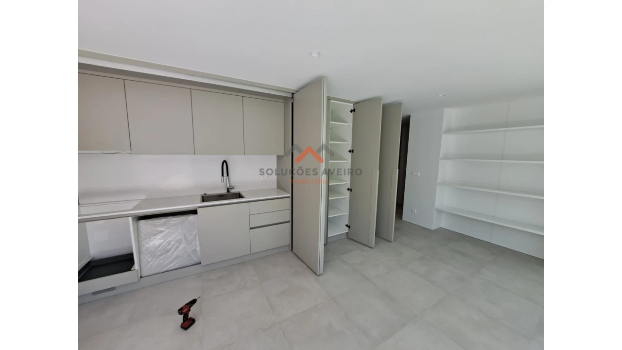 Moradia T4 para Venda em Glória e Vera Cruz Foto 9