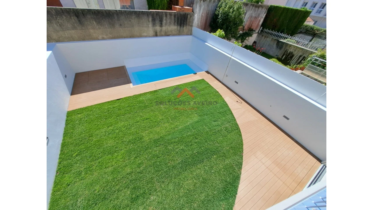 Moradia T4 para Venda em Glória e Vera Cruz Foto 4