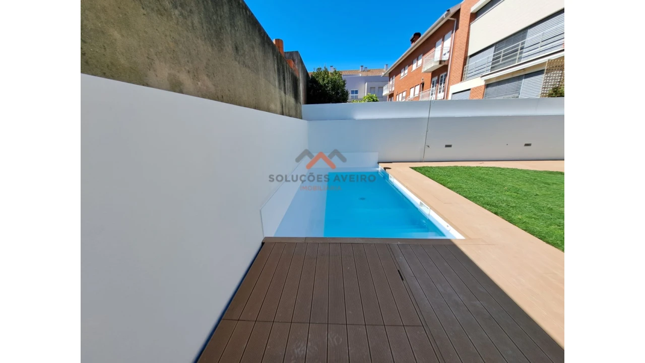 Moradia T4 para Venda em Glória e Vera Cruz Foto 5