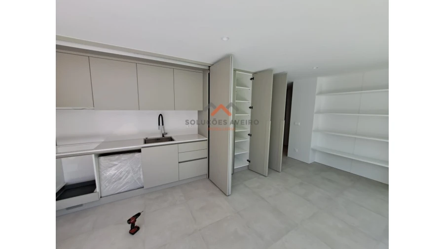 Moradia T4 para Venda em Glória e Vera Cruz Foto 9