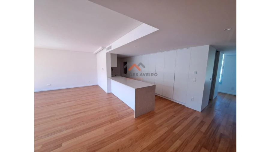 Moradia T4 para Venda em Glória e Vera Cruz Foto 3