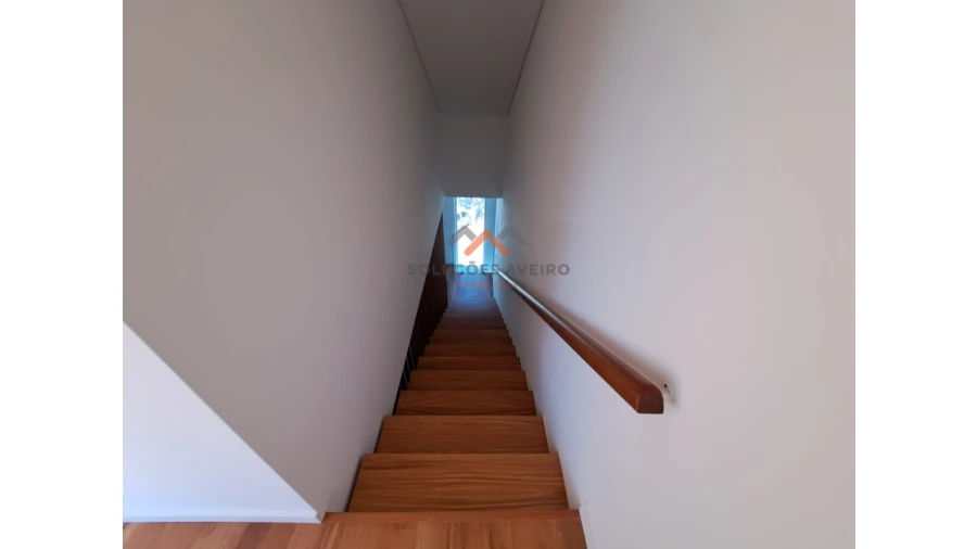 Moradia T4 para Venda em Glória e Vera Cruz Foto 15