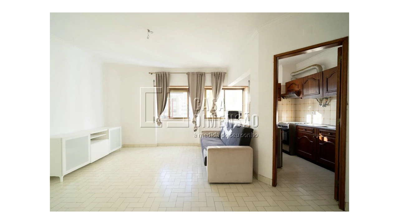 Apartamento T1 para Venda em Caparica e Trafaria Foto 5