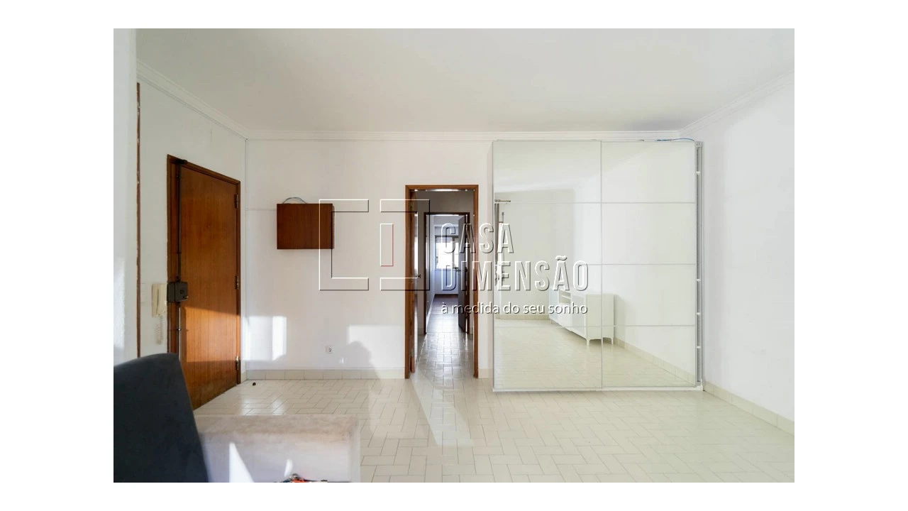 Apartamento T1 para Venda em Caparica e Trafaria Foto 7