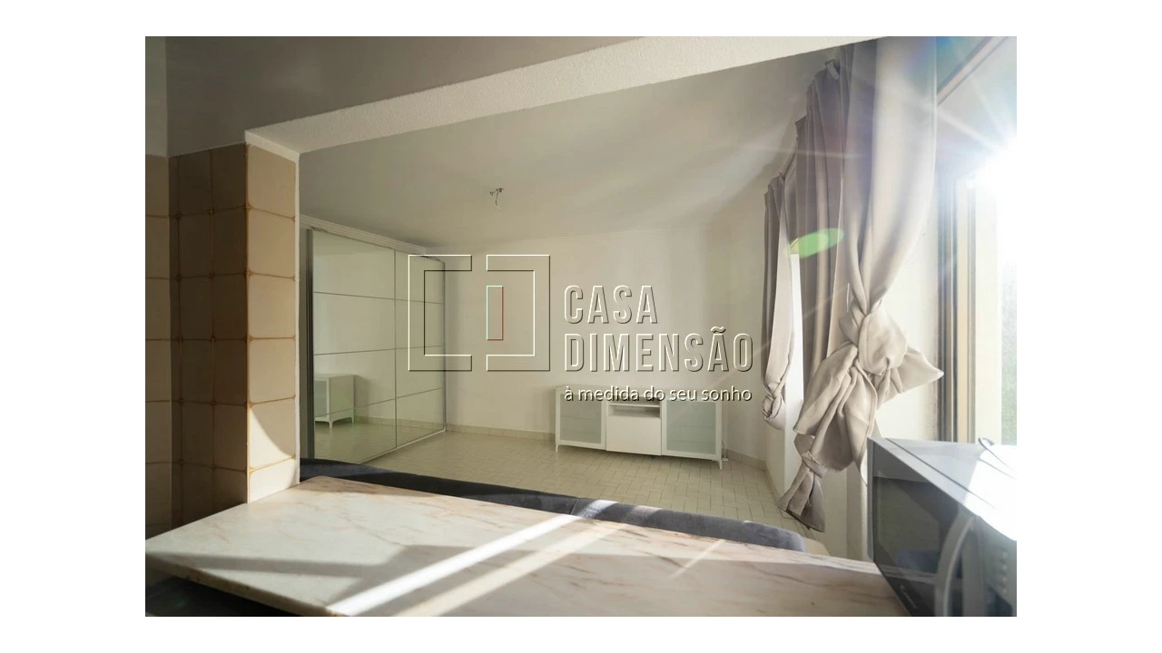 Apartamento T1 para Venda em Caparica e Trafaria Foto 12
