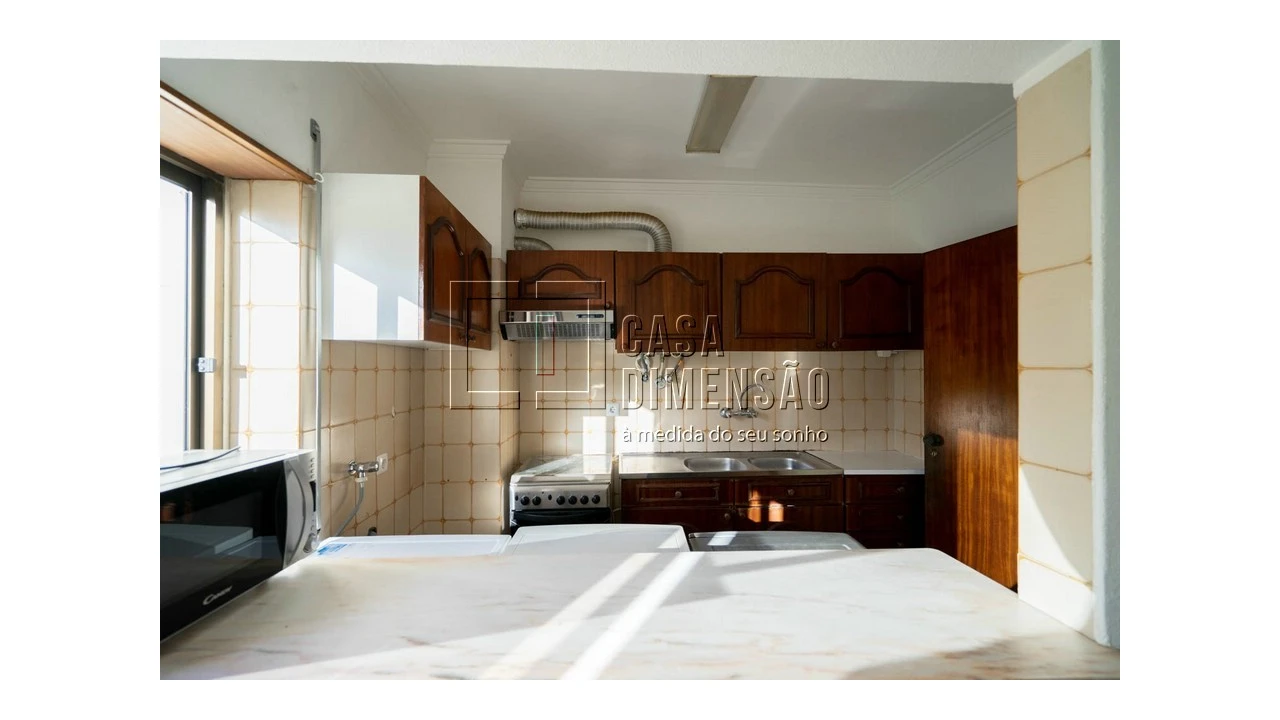 Apartamento T1 para Venda em Caparica e Trafaria Foto 13