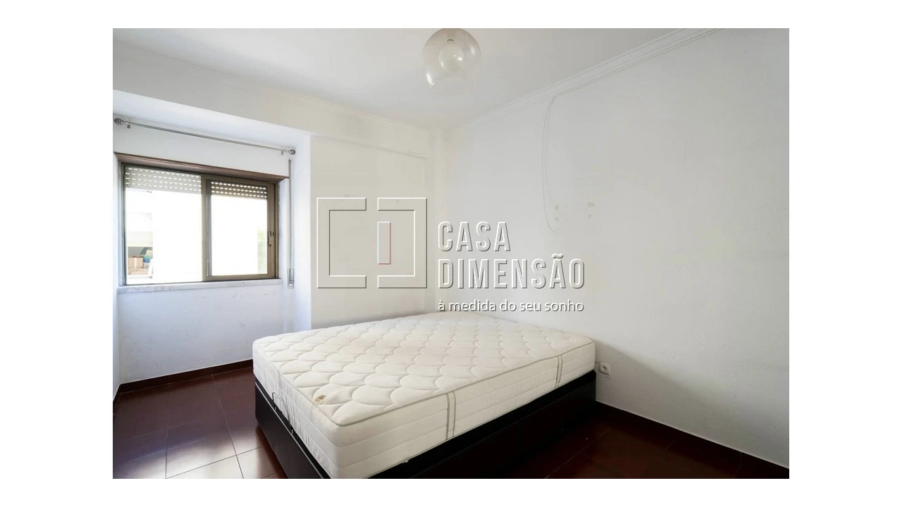 Apartamento T1 para Venda em Caparica e Trafaria Foto 17