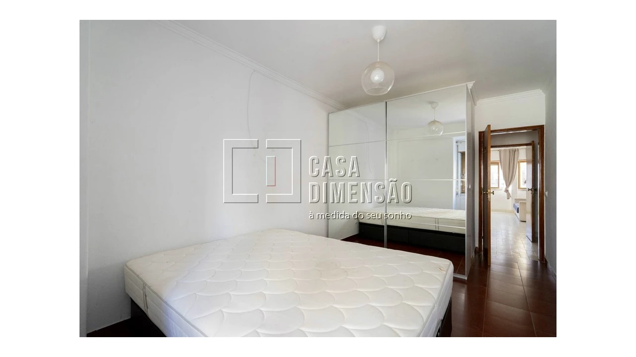Apartamento T1 para Venda em Caparica e Trafaria Foto 18
