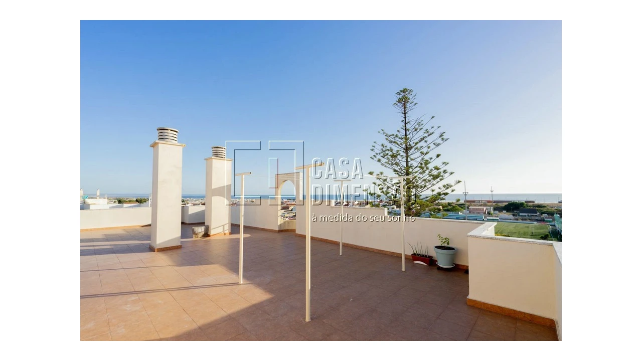 Apartamento T1 para Venda em Caparica e Trafaria Foto 24